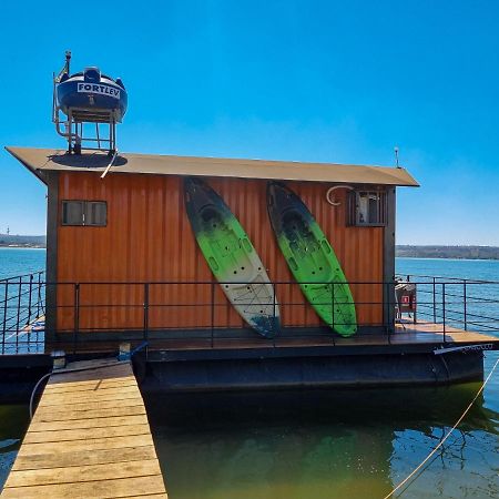 House Boat Faroeste Caboclo Brasília Buitenkant foto