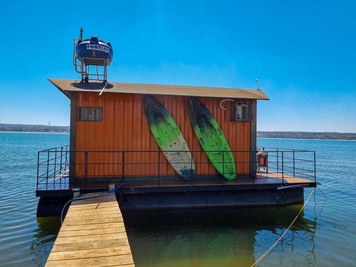 House Boat Faroeste Caboclo Brasília Buitenkant foto